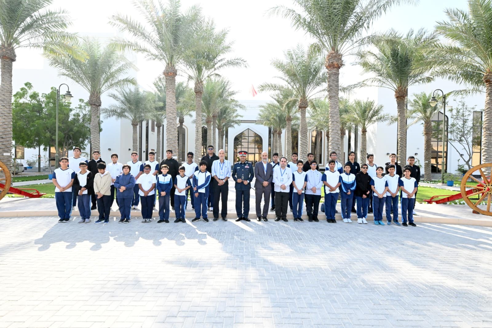 الأكاديمية الملكية للشرطة تستقبل طلاب عدد من المدارس الحكومية والخاصة<